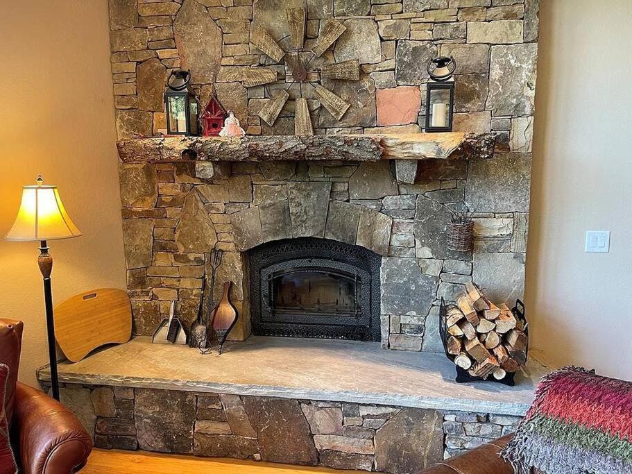 --Mountain Chalet Getaway With Breathtaking View Next To Tail Of Dragon-- Robbinsville Eksteriør billede