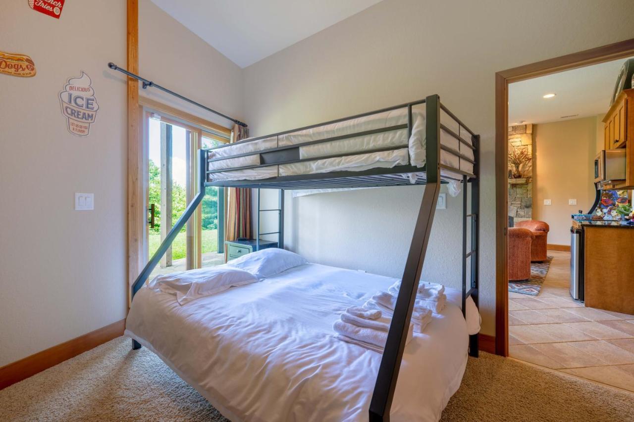 --Mountain Chalet Getaway With Breathtaking View Next To Tail Of Dragon-- Robbinsville Eksteriør billede