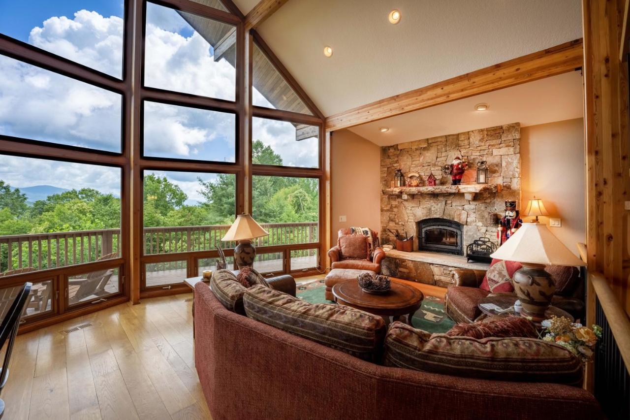 --Mountain Chalet Getaway With Breathtaking View Next To Tail Of Dragon-- Robbinsville Eksteriør billede