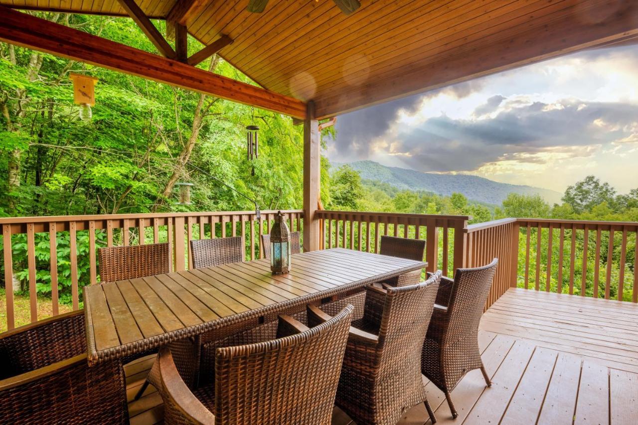--Mountain Chalet Getaway With Breathtaking View Next To Tail Of Dragon-- Robbinsville Eksteriør billede