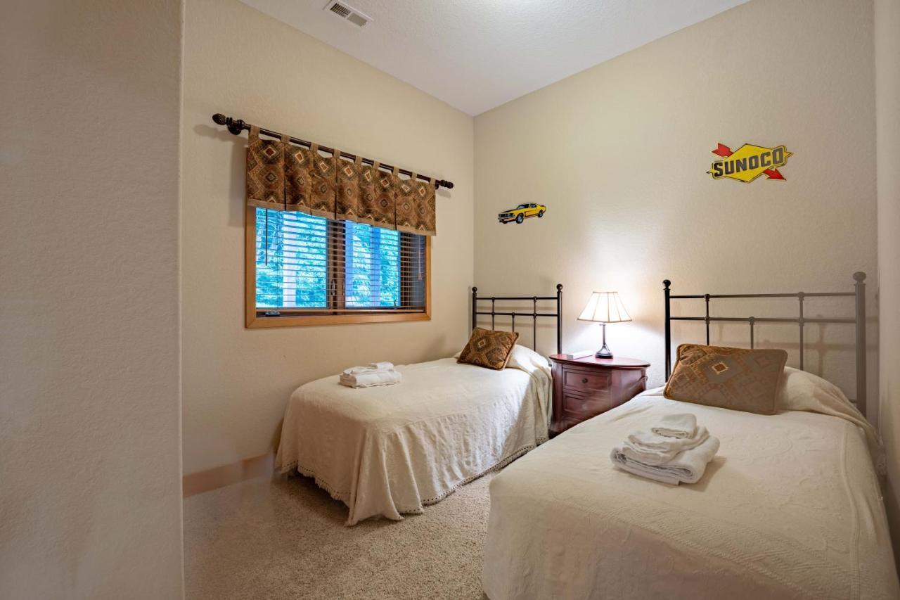 --Mountain Chalet Getaway With Breathtaking View Next To Tail Of Dragon-- Robbinsville Eksteriør billede