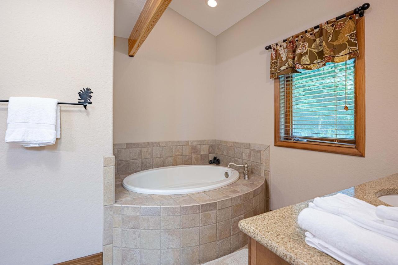 --Mountain Chalet Getaway With Breathtaking View Next To Tail Of Dragon-- Robbinsville Eksteriør billede